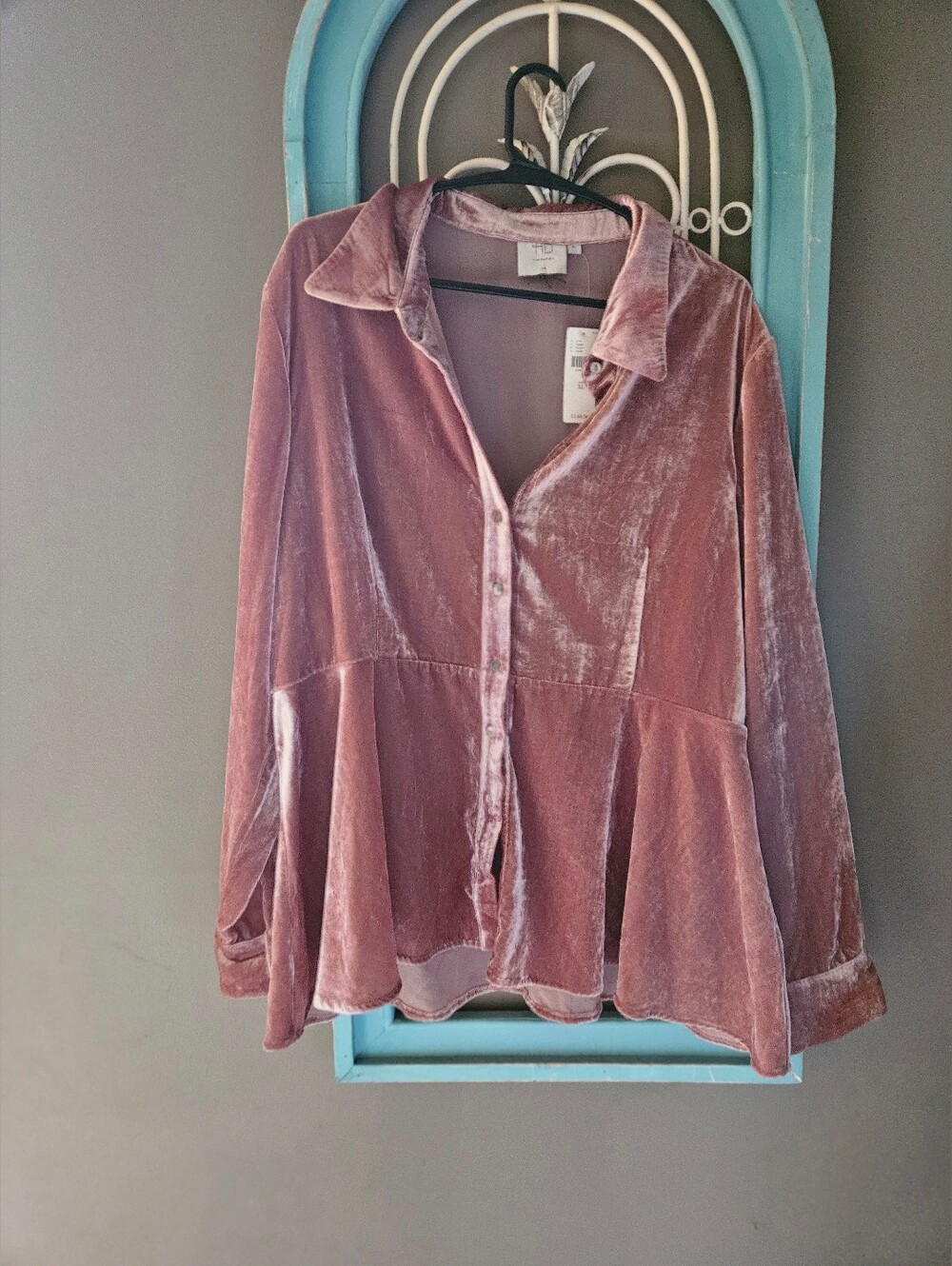 HD in Paris - ANTHROPOLOGY- Dusty Rose Velvet Peplum Button-Down Blouse